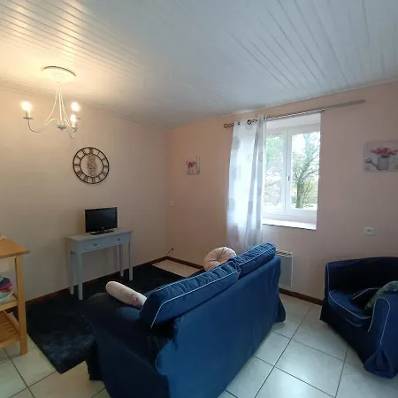 Perigord Dordogne Rocamadour Sarlat Cahors Naturiste Juin A Sept Дом отдыха *