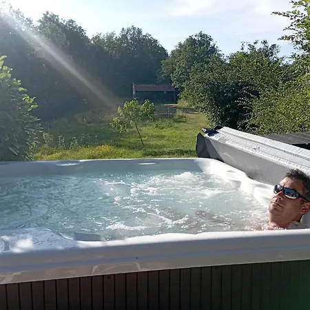 Perigord Dordogne Rocamadour Sarlat Cahors Naturiste Juin A Sept *