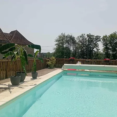 Perigord Rocamadour Sarlat Naturiste De Mi Mai A Septembre *