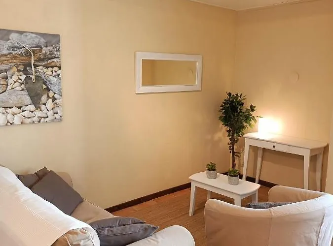 Perigord Dordogne Rocamadour Sarlat Cahors Naturiste Juin A Sept Salviac