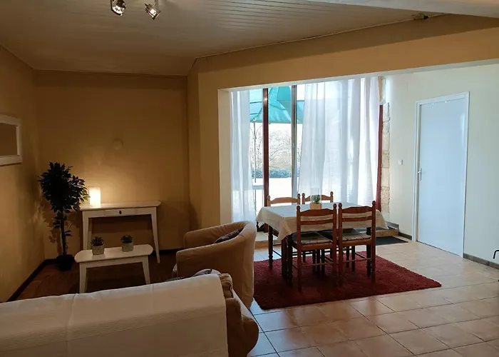 Perigord Dordogne Rocamadour Sarlat Cahors Naturiste Juin A Sept * Salviac