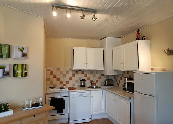 Perigord Dordogne Rocamadour Sarlat Cahors Naturiste Juin A Sept * Salviac