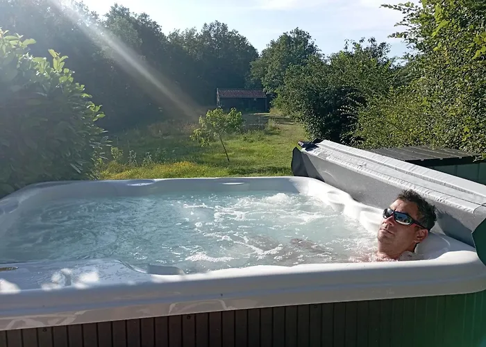 Perigord Dordogne Rocamadour Sarlat Cahors Naturiste Juin A Sept *